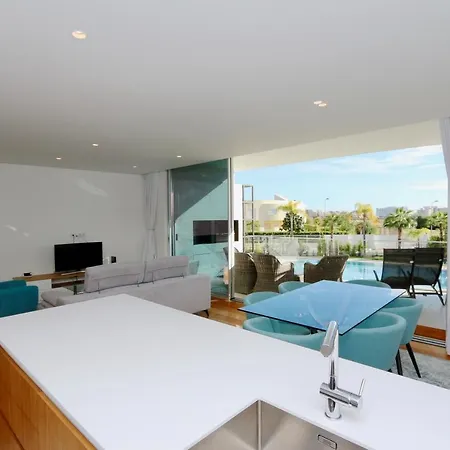 24 B3 - Cleverdetails, Luxury 2 Bedroom Located In A Short Walking Distance To The Marina, Falesia And Supermarket 아파트 *
