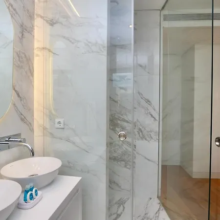 24 B3 - Cleverdetails, Luxury 2 Bedroom Located In A Short Walking Distance To The Marina, Falesia And Supermarket 빌라모라