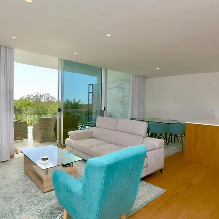 24 B3 - Cleverdetails, Luxury 2 Bedroom Located In A Short Walking Distance To The Marina, Falesia And Supermarket *
