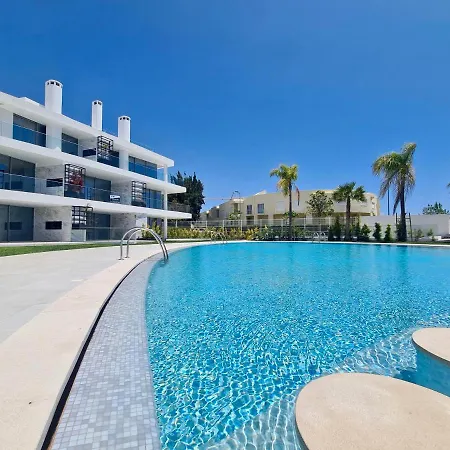 24 B3 - Cleverdetails, Luxury 2 Bedroom Located In A Short Walking Distance To The Marina, Falesia And Supermarket Apartman *