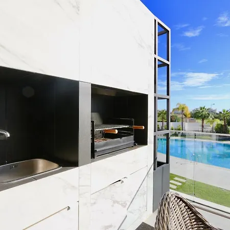 Apartment 24: Luxury Marina Near Falesia *